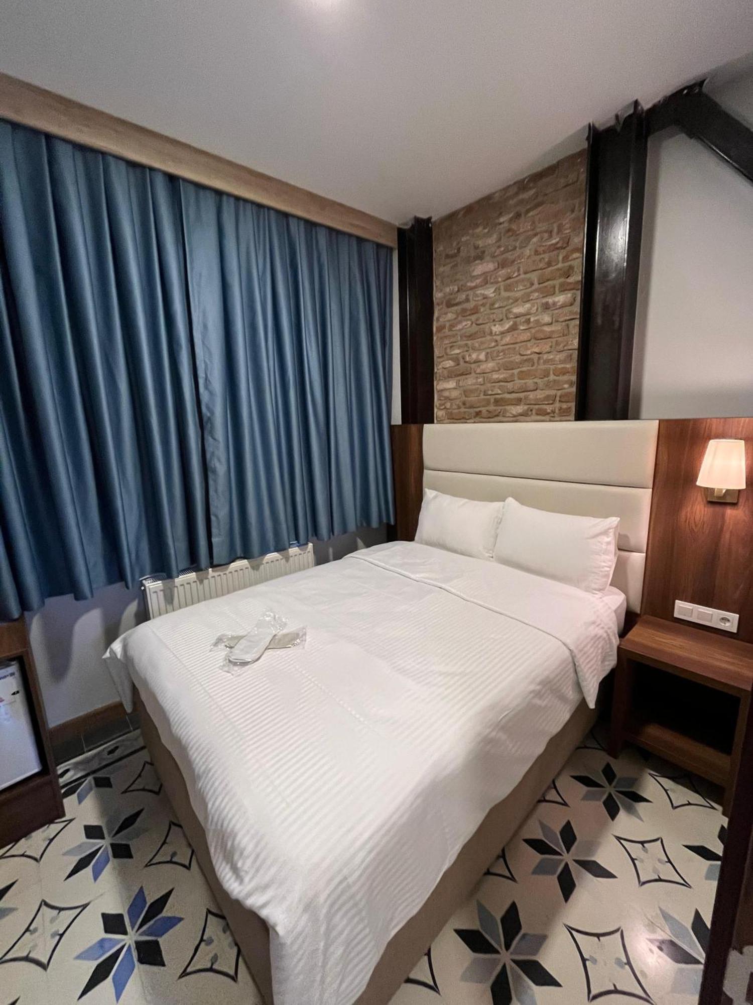 Andi Hotel Istanbul Exterior foto