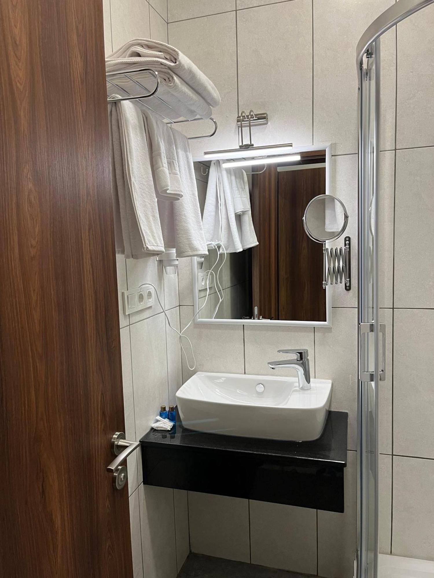 Andi Hotel Istanbul Exterior foto